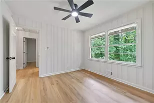 2529 Riggs Dr, Atlanta, GA 30344 - Photo 15
