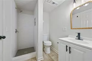2529 Riggs Dr, Atlanta, GA 30344 - Photo 23