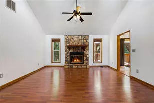 2890 Creekwood Ln NW, Lawrenceville, GA 30044 - Photo 3