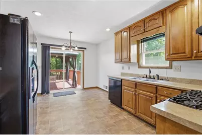 2890 Creekwood Lane NW, Lawrenceville, GA 30044 - Photo 7