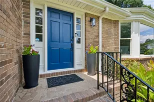 5148 N Peachtree Rd, Dunwoody, GA 30338 - Photo 5