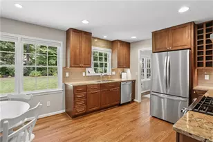 5148 N Peachtree Rd, Dunwoody, GA 30338 - Photo 13