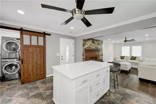 10142 Puckett St, Covington, GA 30014 - Photo 7