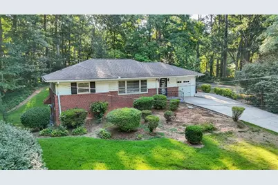 2560 Wood Valley Drive, East Point, GA 30344 - Photo 3