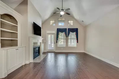 2785 Middlecreek Way, Cumming, GA 30041 - Photo 9