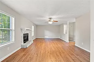 2313 Ivy Crest Dr, Buford, GA 30519 - Photo 5