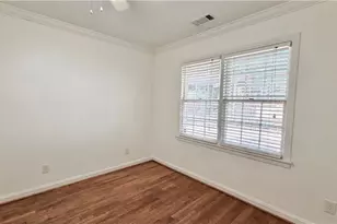 463 Lynnhaven Dr SW, Atlanta, GA 30310 - Photo 19