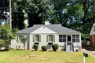 463 Lynnhaven Dr SW, Atlanta, GA 30310 - Photo 1