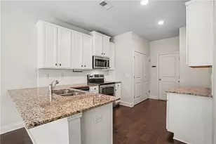 10139 Benton Woods Dr, Covington, GA 30014 - Photo 7