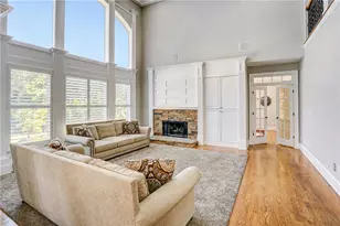 1043 Meadow Club Ct, Suwanee, GA 30024 - Photo 5