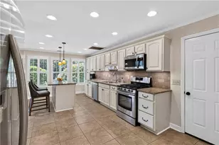 3910 Ashford Lake Ct NE, Atlanta, GA 30319 - Photo 15