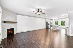 421 Stovall Pl, Woodstock, GA 30188 - Photo 7
