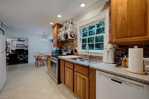 940 Hunterhill Dr, Roswell, GA 30075 - Photo 11