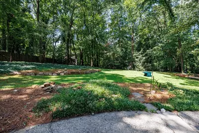940 Hunterhill Drive, Roswell, GA 30075 - Photo 23