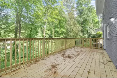 495 Larchmont Circle NW, Atlanta, GA 30318 - Photo 23