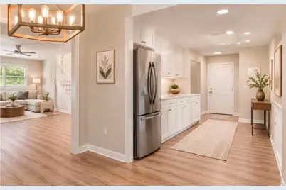 495 Larchmont Circle NW, Atlanta, GA 30318 - Photo 5