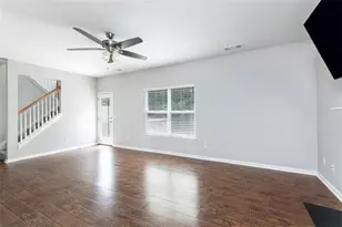 310 Sugarberry Ln, Suwanee, GA 30024 - Photo 9