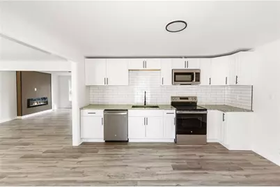 8859 Thomas Road, Jonesboro, GA 30238 - Photo 17