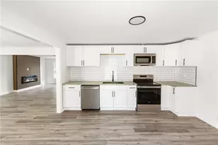 8859 Thomas Rd, Jonesboro, GA 30238 - Photo 17