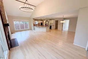 5344 Forest Springs Dr, Atlanta, GA 30338 - Photo 9