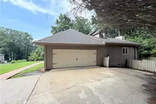 5344 Forest Springs Dr, Atlanta, GA 30338 - Photo 41