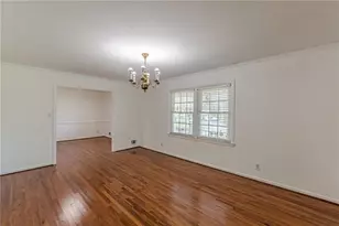 2110 La Vista Cir, Hapeville, GA 30354 - Photo 19