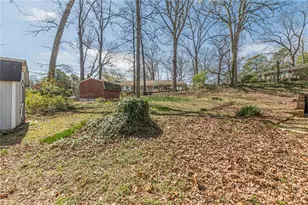 2110 La Vista Cir, Hapeville, GA 30354 - Photo 3
