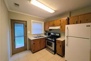 1066 Powder Springs Street SE, Smyrna, GA 30080 - Photo 3