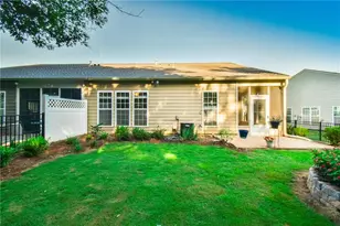 6136 Longleaf Dr, Hoschton, GA 30548 - Photo 3