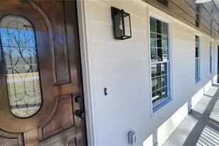 1390 White Oak St SE, Conyers, GA 30013 - Photo 3