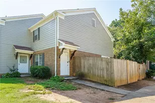 2611 Stratford Ln, Morrow, GA 30260 - Photo 1