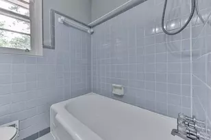 291 Sourwood Dr, Marietta, GA 30062 - Photo 15