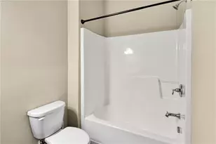 1660 Gilstrap Ln NW, Atlanta, GA 30318 - Photo 55