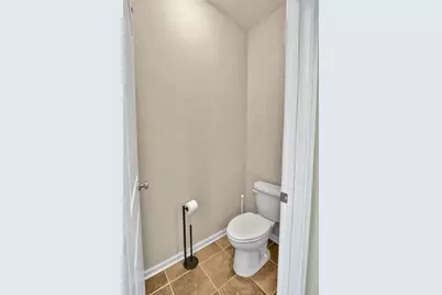 1660 Gilstrap Lane NW, Atlanta, GA 30318 - Photo 35
