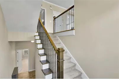 1660 Gilstrap Lane NW, Atlanta, GA 30318 - Photo 45