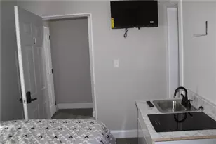 3937 Log Cabin Dr, Macon, GA 31201 - Photo 9