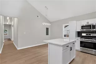 882 Tanner Dr, Scottdale, GA 30079 - Photo 9