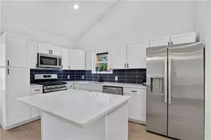 882 Tanner Dr, Scottdale, GA 30079 - Photo 7
