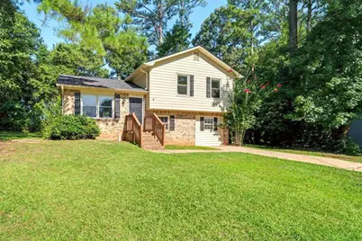 576 Dove Tail Court, Conyers, GA 30013 - Photo 3