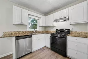 576 Dove Tail Ct, Conyers, GA 30013 - Photo 13