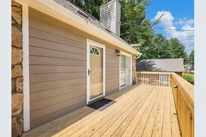2136 Valley Oaks Drive SE, Smyrna, GA 30080 - Photo 3