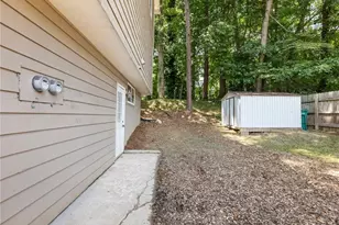 2136 Valley Oaks Dr SE, Smyrna, GA 30080 - Photo 23