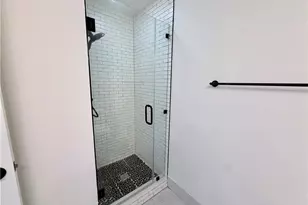 3338 Peachtree Rd NE, Atlanta, GA 30326 - Photo 19