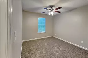 107 Laguna Springs Dr, Woodstock, GA 30188 - Photo 11