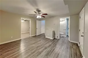 107 Laguna Springs Dr, Woodstock, GA 30188 - Photo 3
