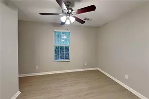 107 Laguna Springs Dr, Woodstock, GA 30188 - Photo 13