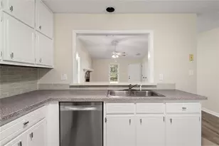 5668 Williamsburg Trce, Atlanta, GA 30349 - Photo 11