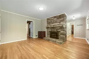 2737 Overlook Dr NE, Atlanta, GA 30345 - Photo 9