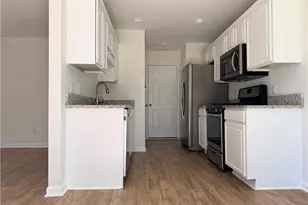 6245 Smoke Ridge Ln, Cumming, GA 30041 - Photo 3