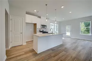 326 Bedford Trace, Conyers, GA 30094 - Photo 5